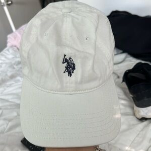 white baseball cap
